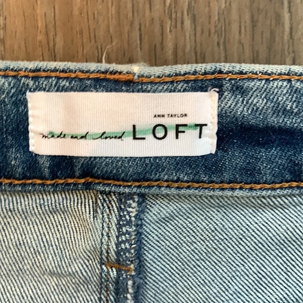 Ann Taylor Loft jeans size 10/30 - Picture 2 of 5